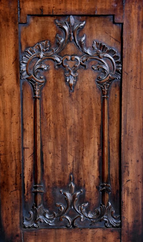 SUPERB RARE PAIR OF MID 18TH CENTURY MAHOGANY CHIPPENDALE PEDESTAL CABINETS OF EXCEPTIONAL COLOUR - ADDITIONAL PHOTO 8