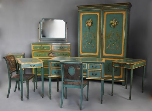 Superb Quality Early 20thc Unique Hand Painted Bedroom Suite in the George III Style
