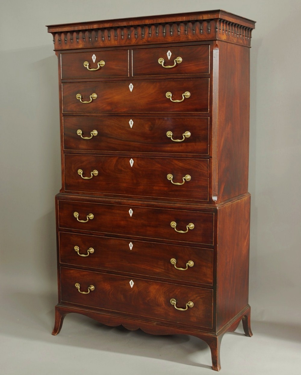 A superb quality George III mahogany chest on chest 