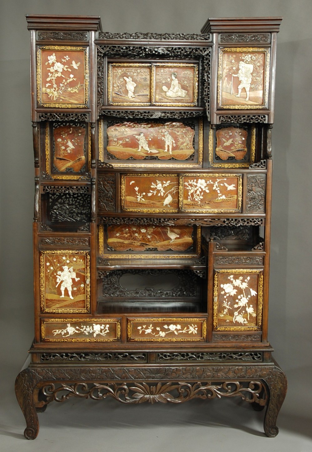 Superb quality large Japanese Meiji period shodana cabinet with lacquered shibyama panels