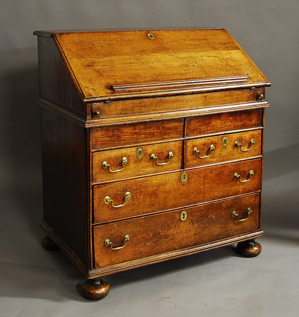 Rare William & Mary late 17th century oak bureau 
