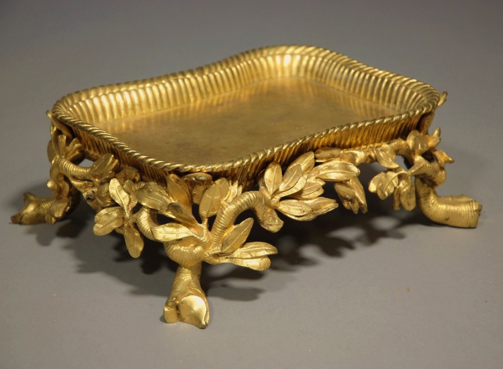 Highly decorative 19thc ormolu centrepiece of fine quality