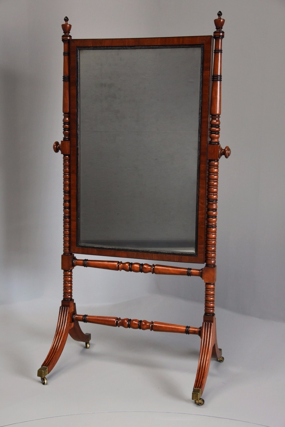 Early 19th century fine quality Regency mahogany cheval mirror