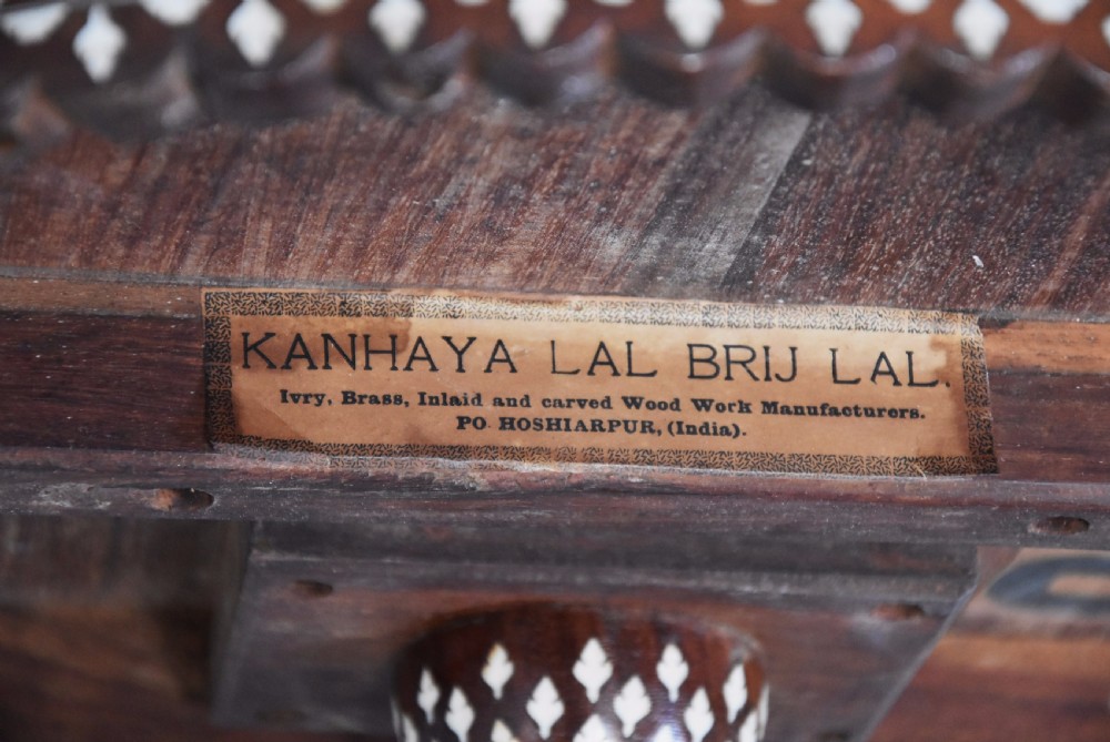 Superb quality 19thc Anglo Indian circular shisham wood inlaid occasional table from the Hoshiarpur region, India View XIII