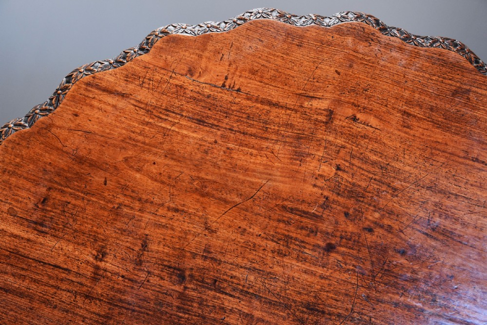 Large highly decorative 19th century Anglo Indian padouk centre table of circular form View XIII