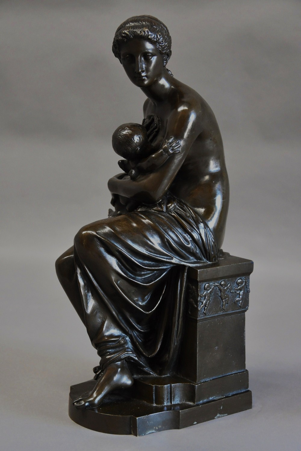 French 19thc fine quality bronze figure of Venus nursing a child, possibly Cupid
