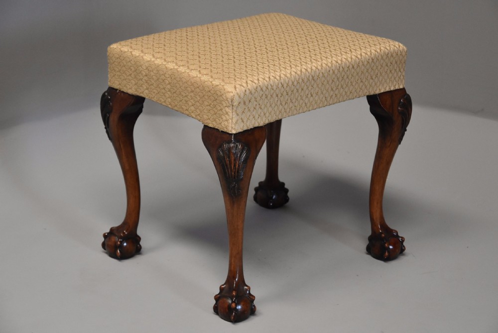 Early 20th century Queen Anne style walnut stool