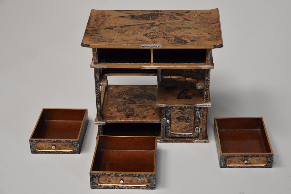 Small early 20thc Meiji period Japanese gold & black lacquered shodana table cabinet View VI
