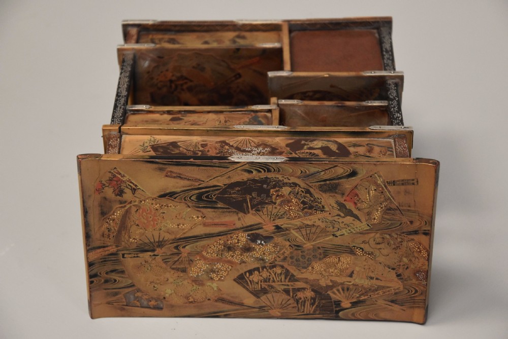 Small early 20thc Meiji period Japanese gold & black lacquered shodana table cabinet View XII