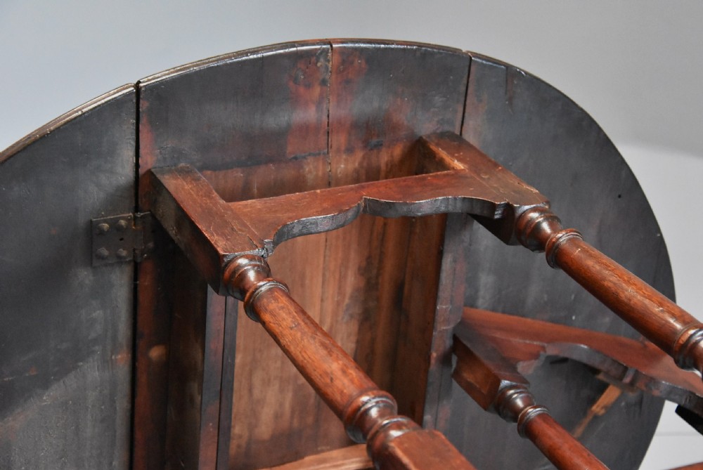 Rare 18th century mahogany gateleg table of small proportions & good patina View XIV