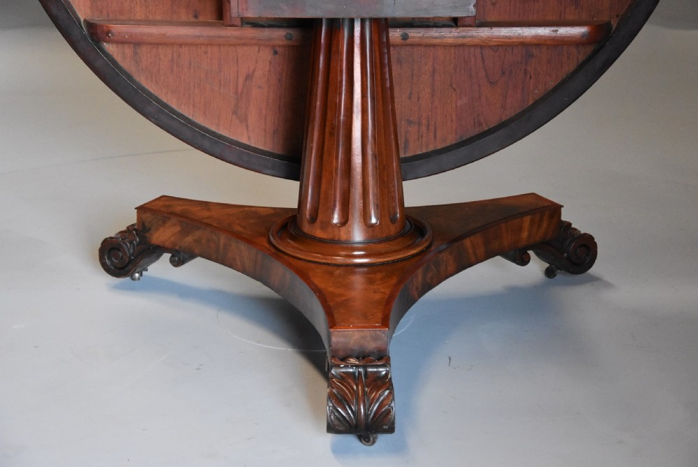 Superb quality William IVth mahogany tilt top breakfast table View XII
