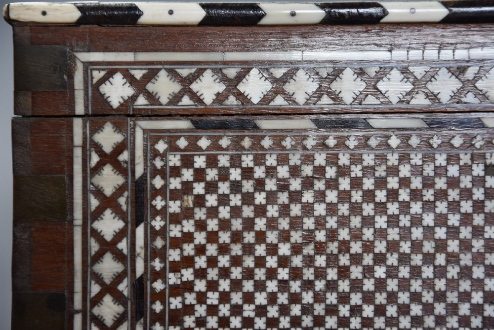 Superb quality 19thc Anglo Indian shisham wood, brass, ivory & ebony inlaid box View XI