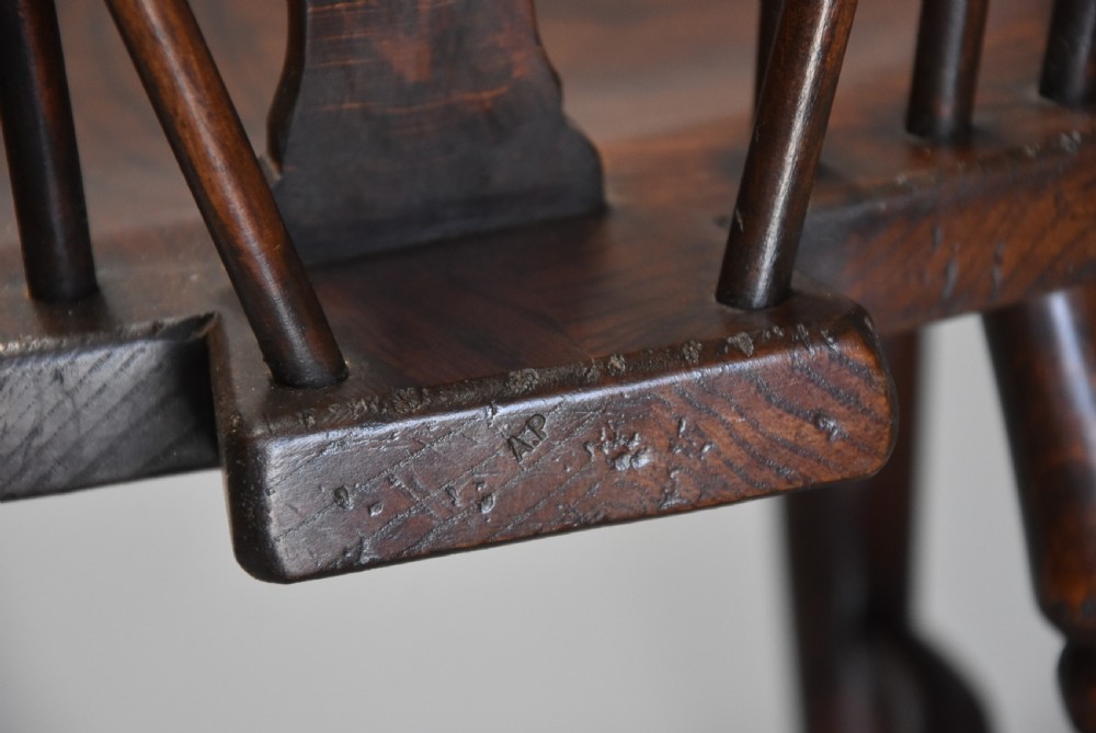 Superb set of six ash and beech wheelback Windsor chairs with cabriole leg View X