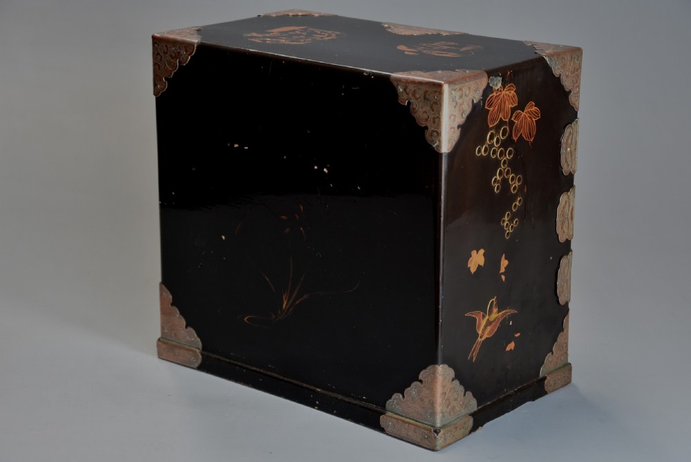 Early 20th century Japanese two door lacquered table cabinet View XIII