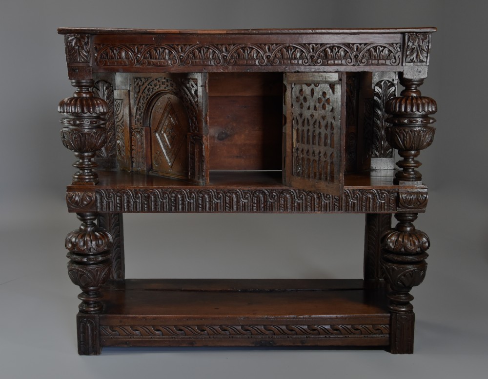 Superb oak livery cupboard of very good proportions and wonderful patina View IV
