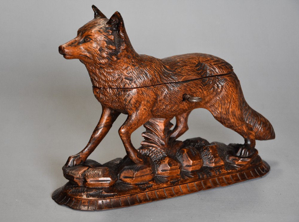 Late 19th century finely carved linden wood Black Forest fox casket View III