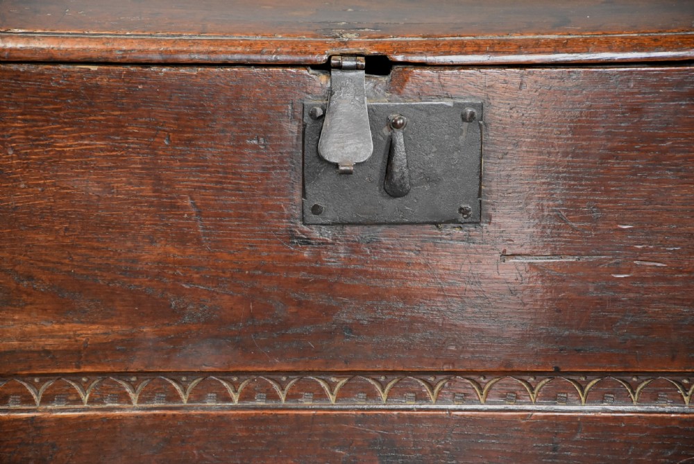Late 17th century oak six plank coffer with excellent patina narrow proportions View V