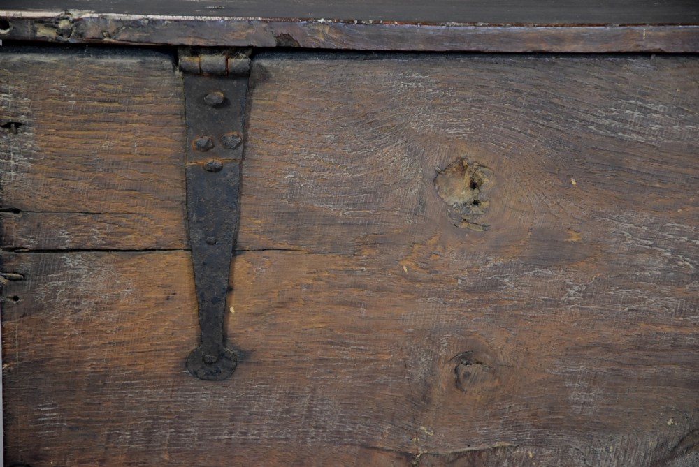 Late 17th century oak six plank coffer with excellent patina narrow proportions View XII