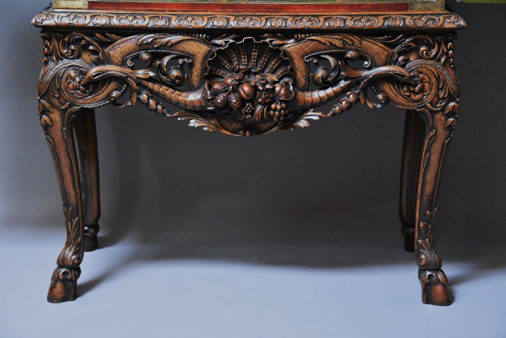 Superb quality English early 20th century George II style lacquered cabinet on stand View X