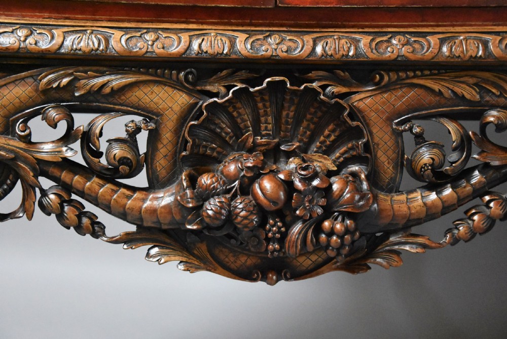 Superb quality English early 20th century George II style lacquered cabinet on stand View XI