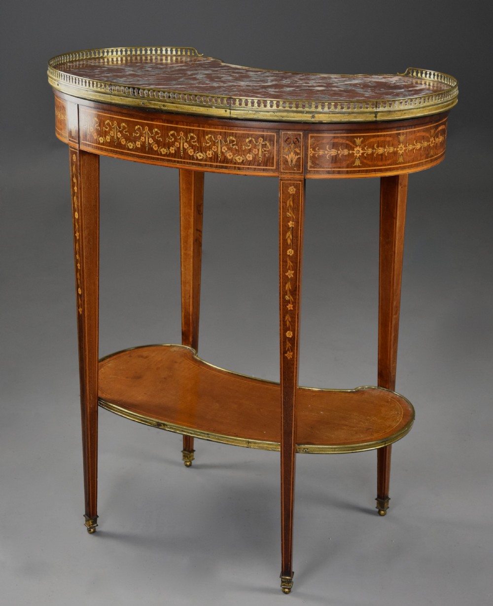 Fine quality 19thc two tier kidney shaped mahogany & satinwood marble top occasional table in the manner of Edwards & Roberts View X