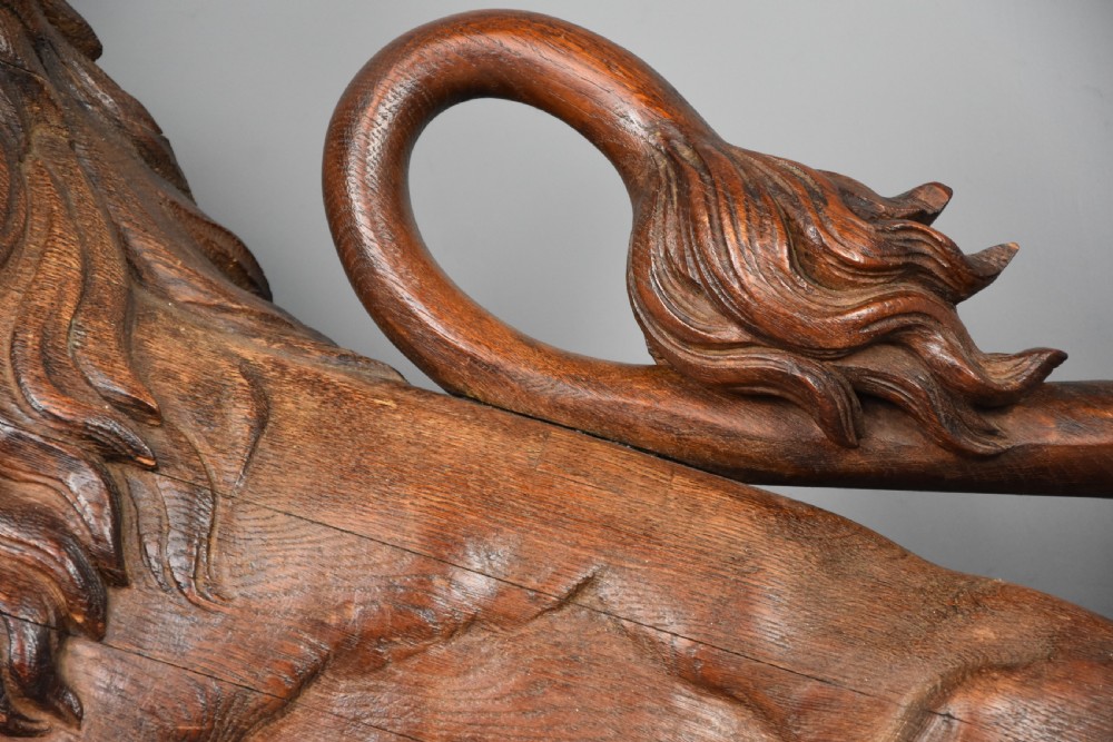 Superb large late 19th century highly decorative carved oak rampant lion View IX