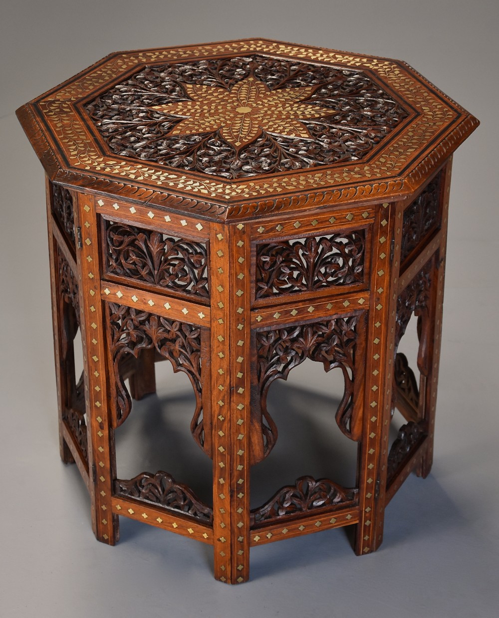 Superb quality highly decorative 19thc Anglo Indian carved & inlaid hardwood octagonal table