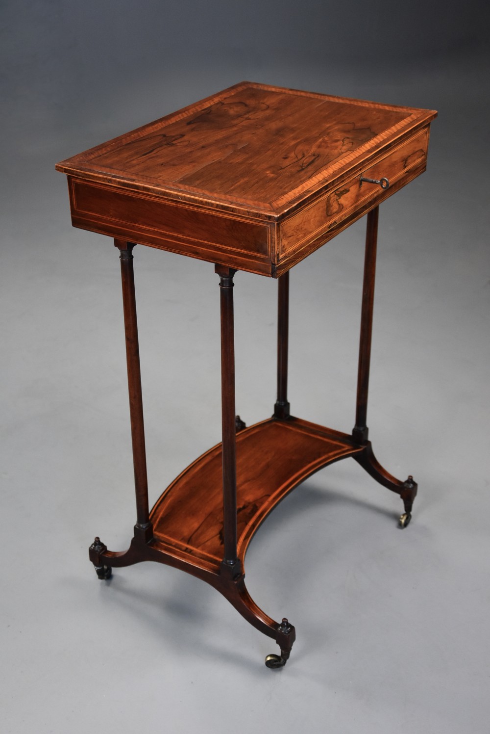 Elegant late 18th century Sheraton period rosewood occasional table