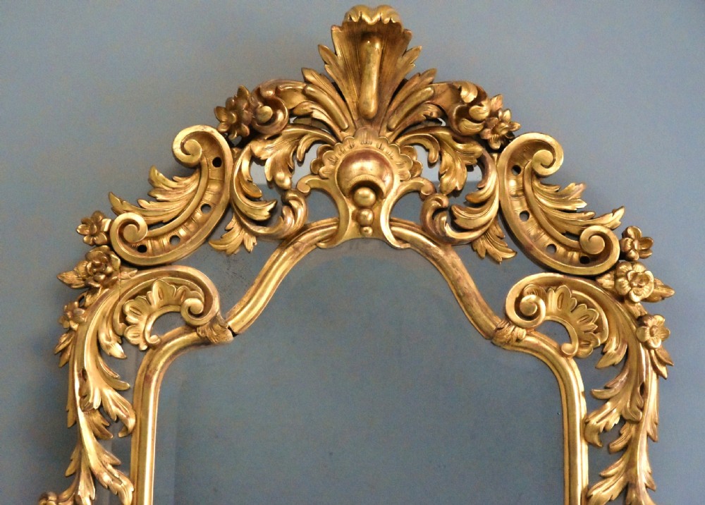 Large mid 19th century Italian giltwood mirror with arched top  View IV