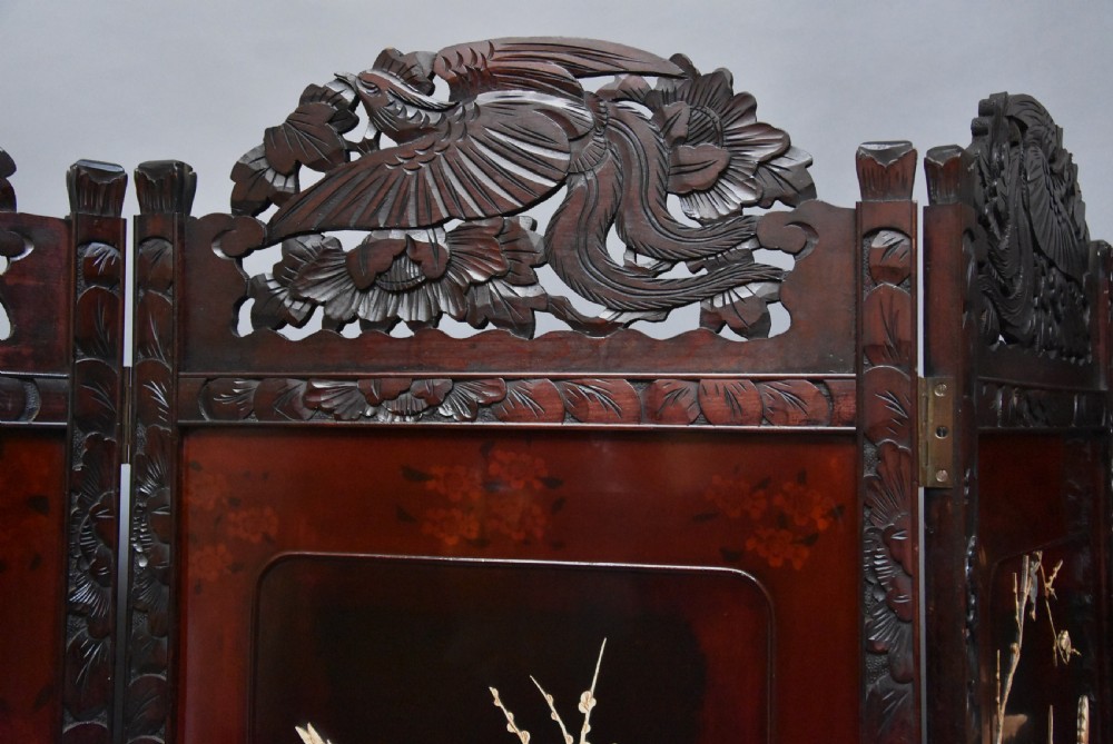 Large 19thc Japanese Meiji period four-fold screen of superb quality with shibayama panels View IV