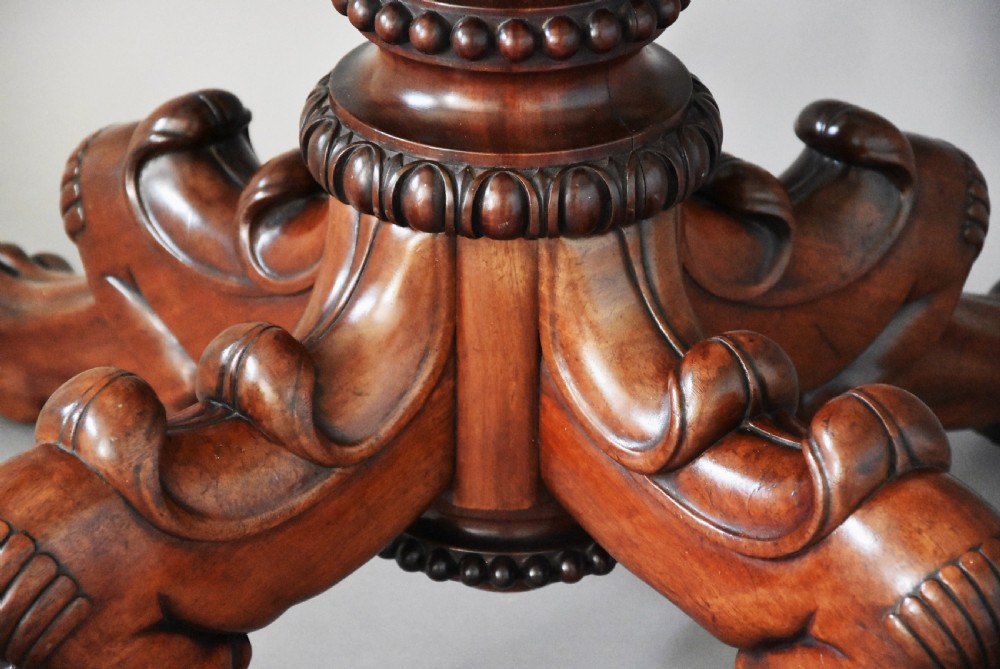Fine quality French 19th century mahogany gueridon table with unusual quatre-form base View XI