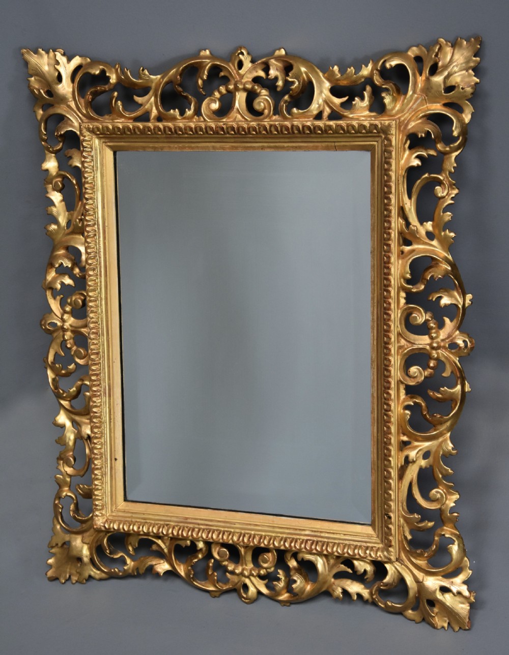 19th century fine quality Florentine carved gilt wood mirror View II