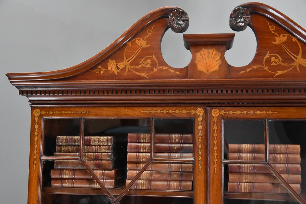 Fine quality Sheraton period mahogany secretaire bookcase with inlaid decoration View X