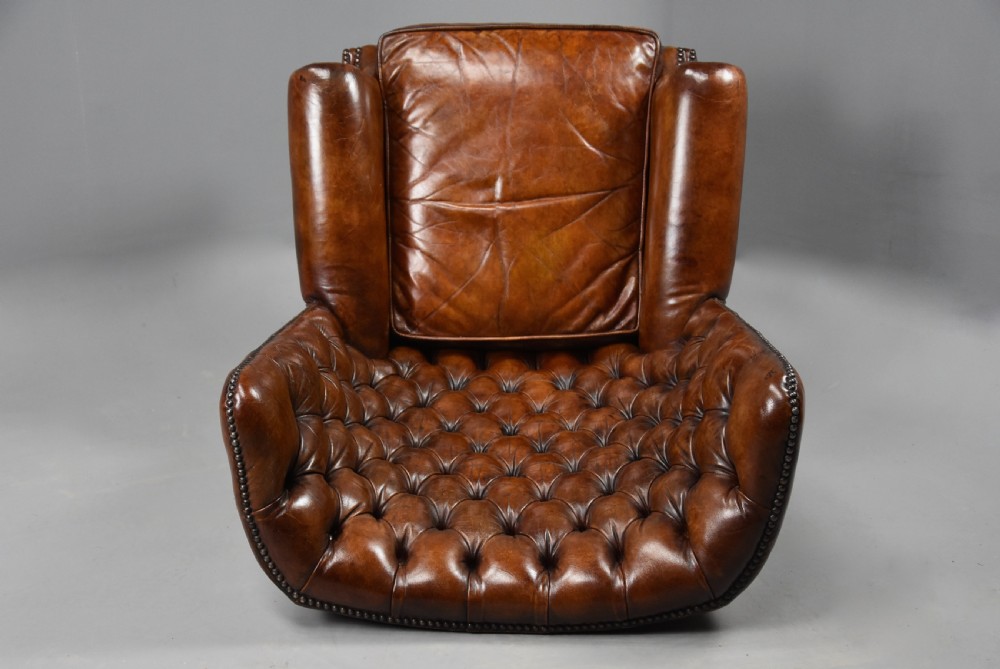 Edwardian deep button brown leather hall porter's chair in the Georgian style View XI