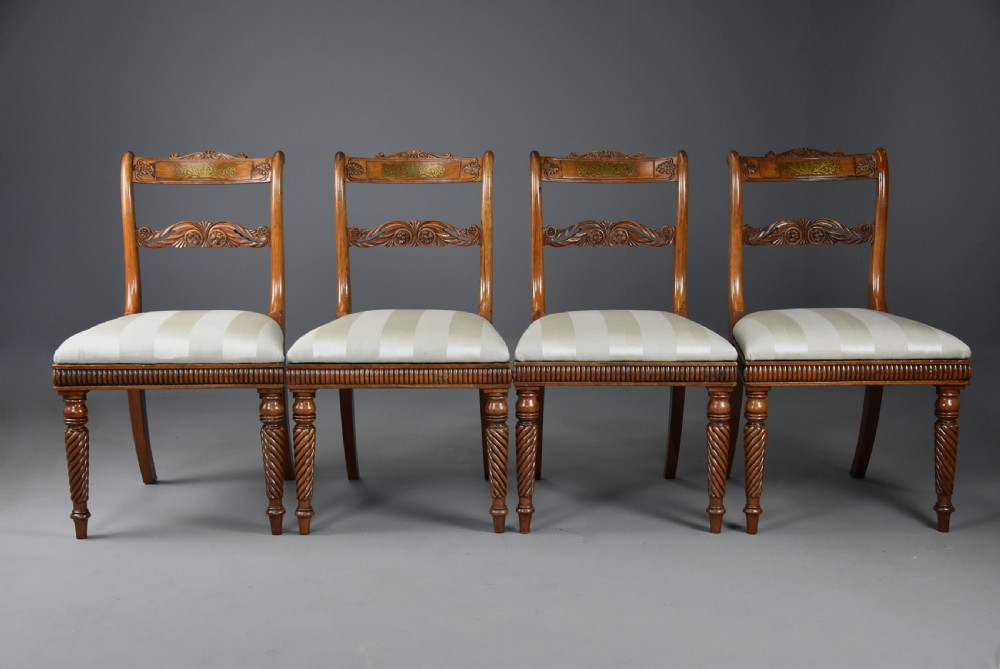 Fine quality elegant set of four early 19th century Regency rosewood chairs of excellent patina, possibly Scottish View IV