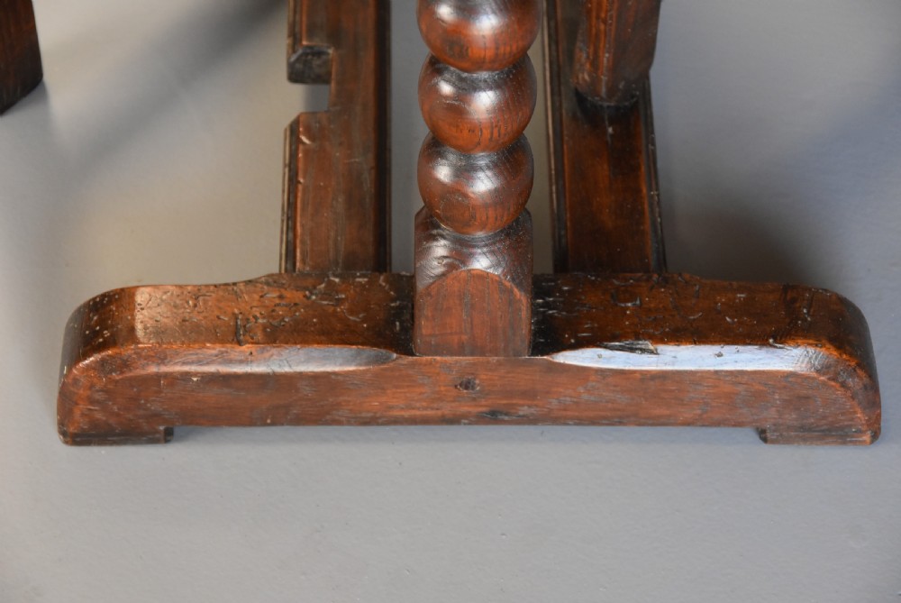 Extremely rare late 17thc oak joined gateleg table of small proportions View VIII