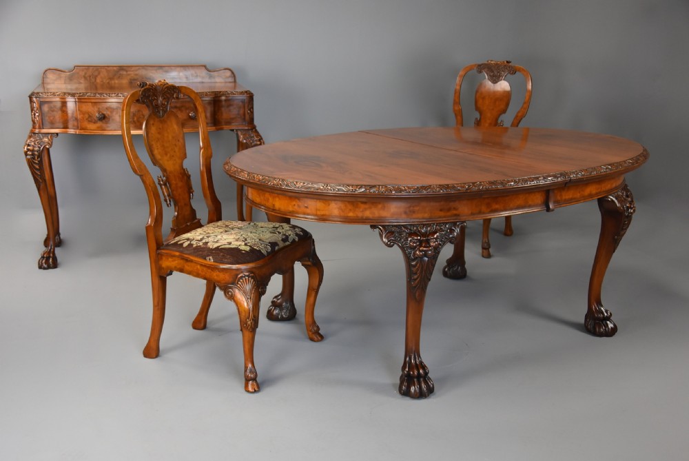 Superb quality early 20th century walnut dining suite/table & chairs in the manner of ‘Waring & Gillow’ View VI