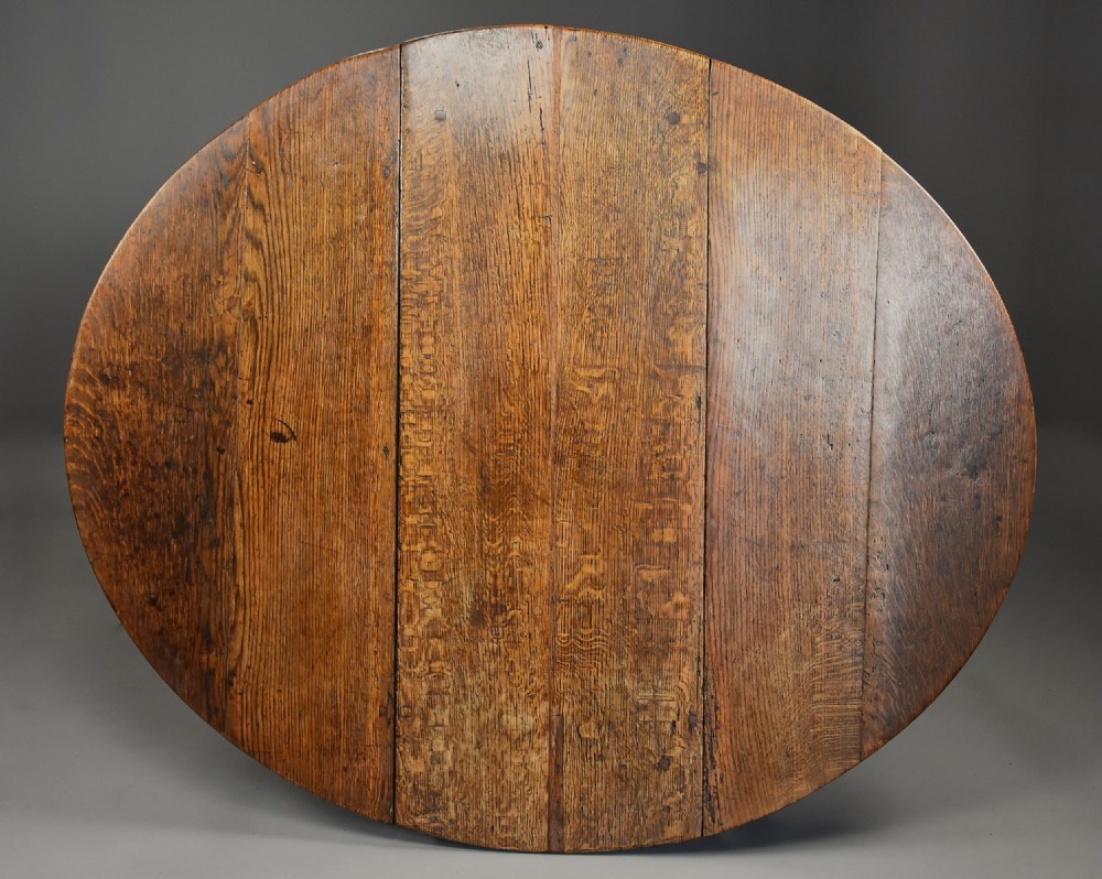 Large early 18th century oak gateleg table of exceptional patina View XIII