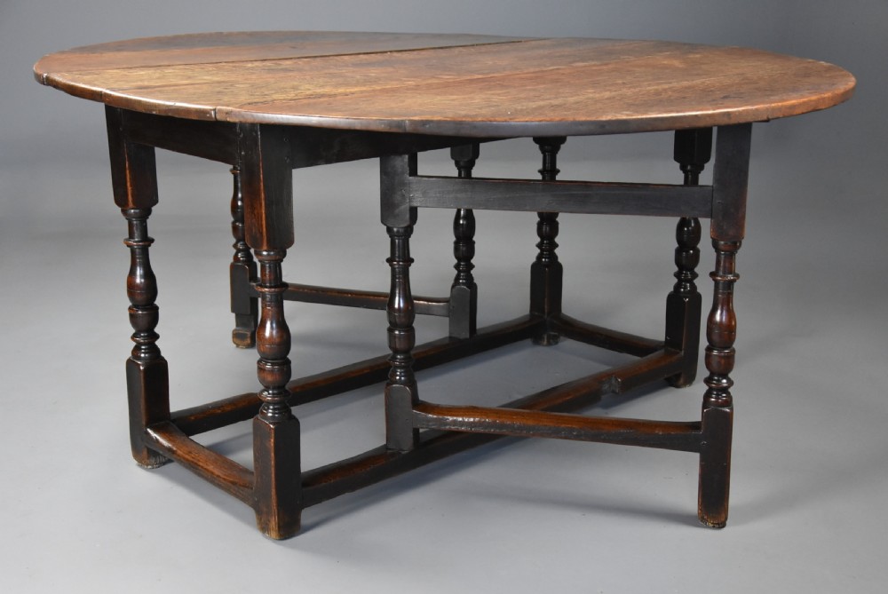 Large early 18th century oak gateleg table of exceptional patina View XV