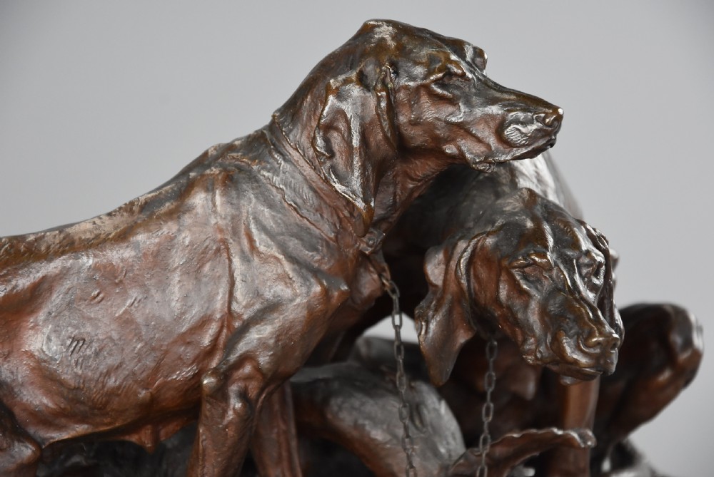 Mid 19th century superb quality bronze group of two hunting dogs titled ‘Chiens Braque au Repose’, signed PJ Mene View X