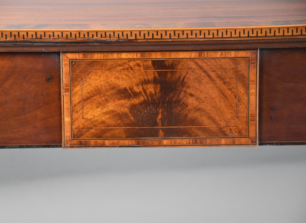 Elegant fine quality, rare 18th century Hepplewhite period mahogany side table View VIII