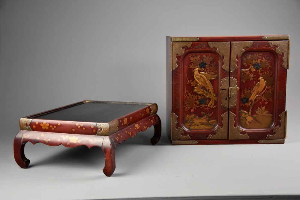 Late 19th century Japanese Meiji red lacquered table cabinet View XII