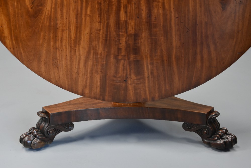 Early 19th century William IVth mahogany breakfast table of excellent patina View V