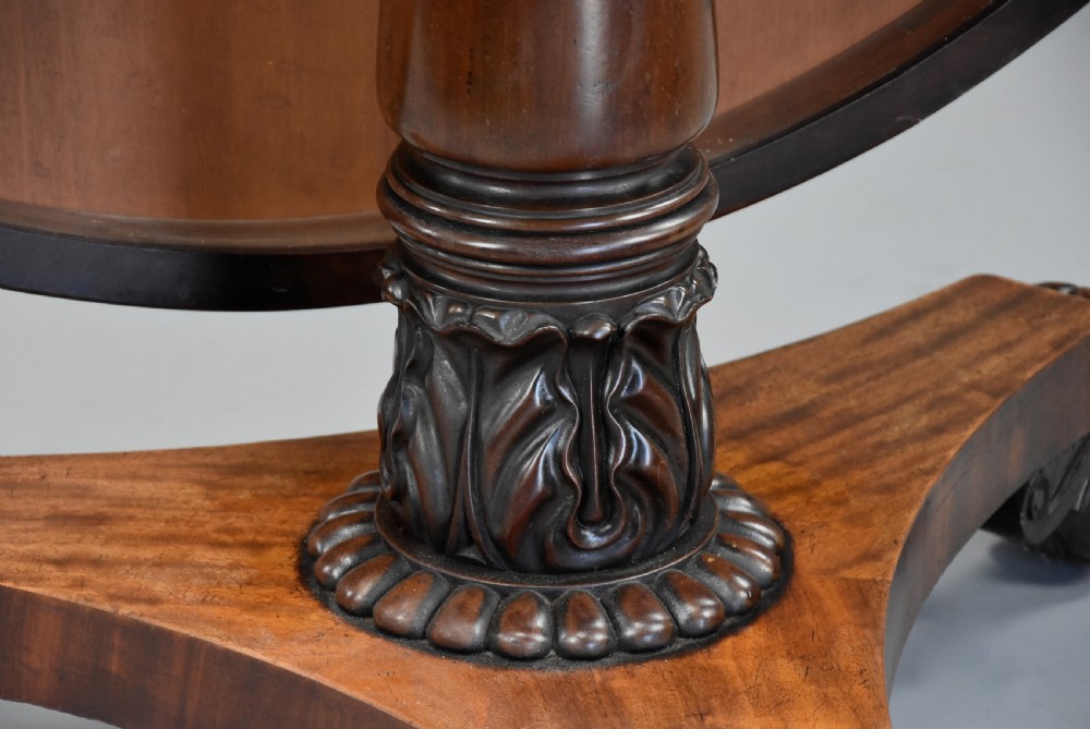 Early 19th century William IVth mahogany breakfast table of excellent patina View XI
