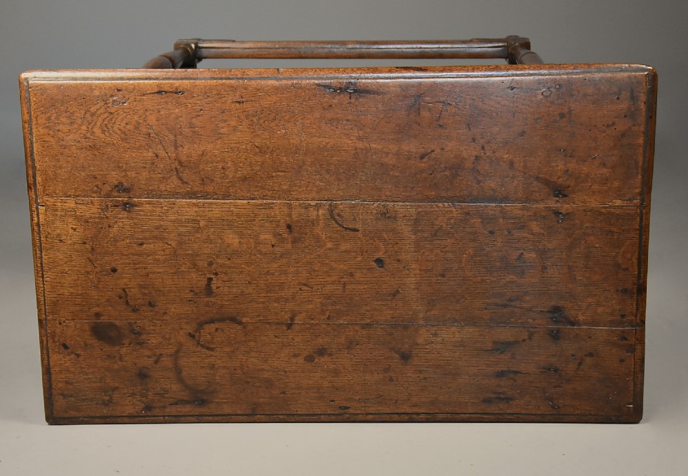 Early 18th century unusual oak tavern table of fine patina View VI