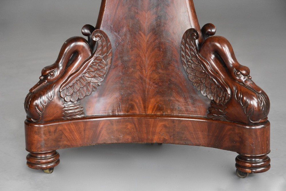 Fine quality early 19th century French Empire mahogany gueridon table with carved swan decoration to base View VI