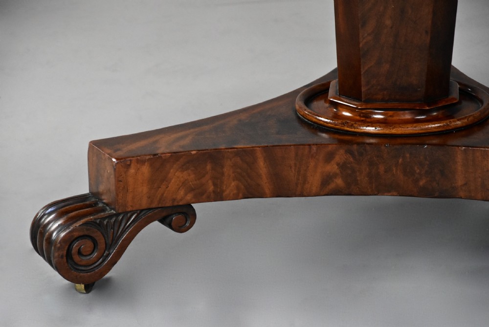 Fine quality mid 19th century mahogany segmented tilt top breakfast table of fine patina View XI