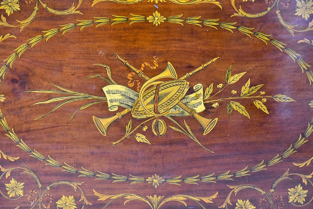 Fine quality Edwardian inlaid mahogany coffee table of oval form View X