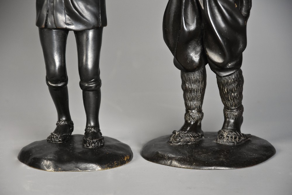Pair of fine quality early 20th century Meiji Japanese bronzes of a peasant man & woman View XI