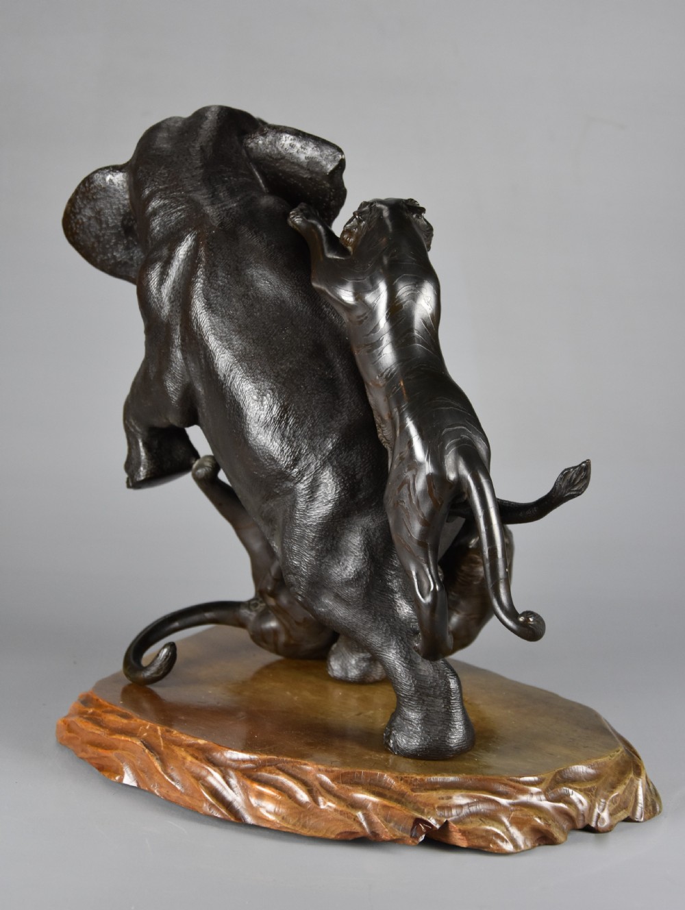 Large fine quality late 19th century Meiji Japanese bronze elephant & tiger group by animalier specialist Genryusai Seiya View VIII
